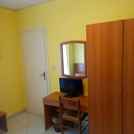 Hotel Armida 2*